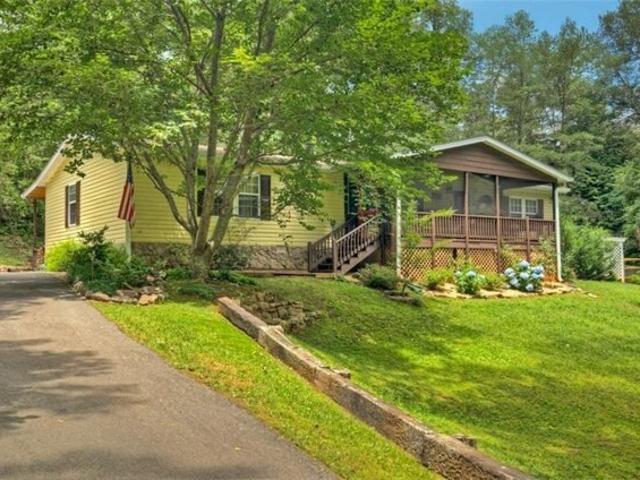 House for sale in Blue Ridge
