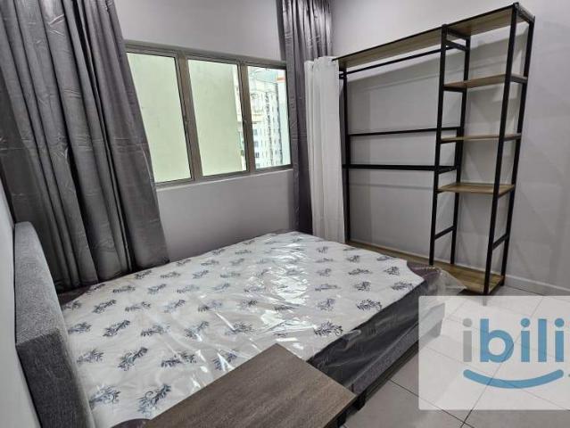 Room for rent in PJU 8, Petaling Jaya