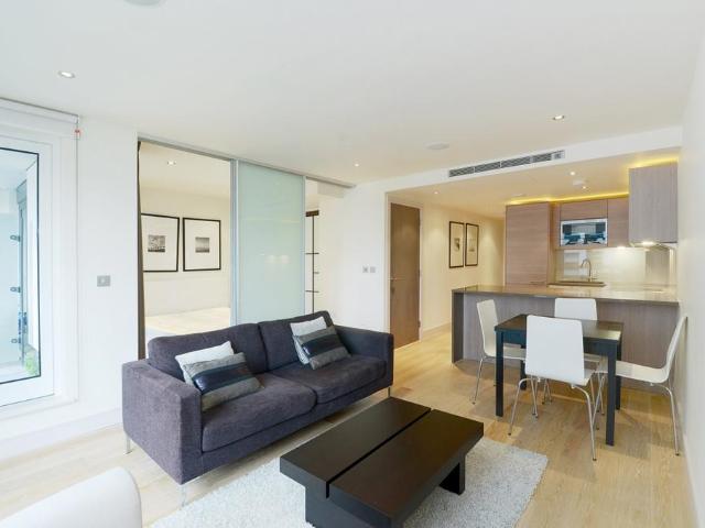 Apartment for rent in Sands End, Greater London