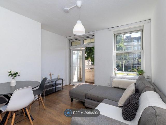 House for rent in North Kensington, Greater London