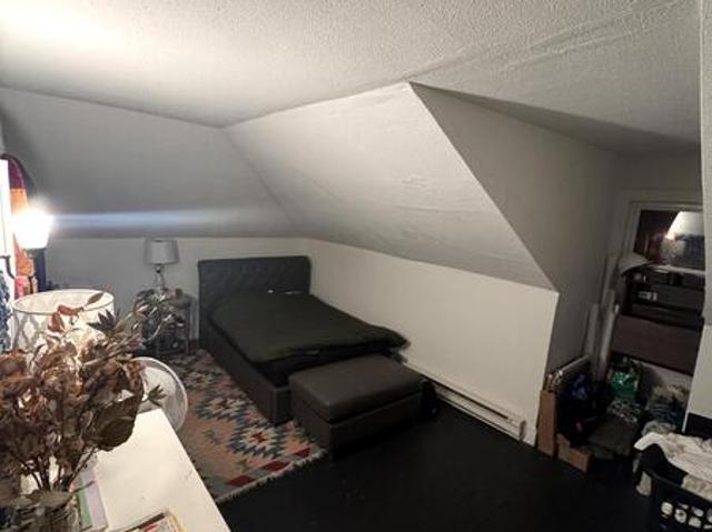 Room for rent in Woburn, Ontario