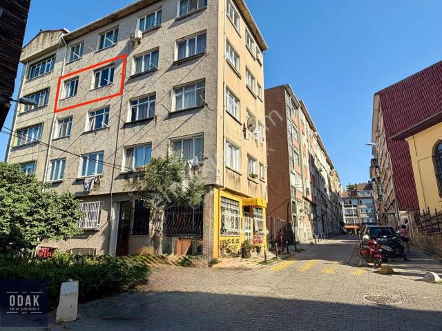 Kadiköy, İstanbul içerisinde kiralık mülk