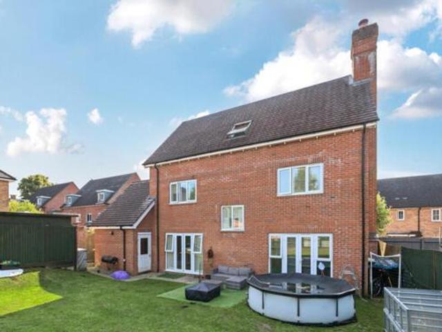 House for sale in Horsham, West Sussex