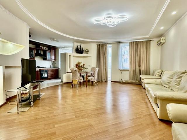 Квартира продажа в Великодолинском, Днепропетровской области