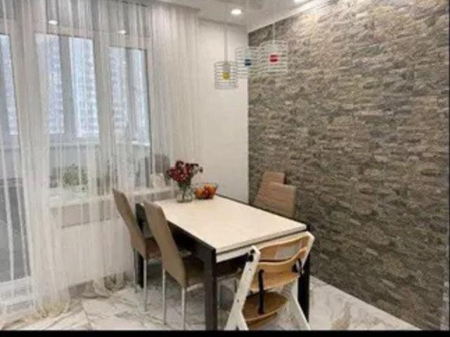 Квартира продажа в Великодолинском, Днепропетровской области