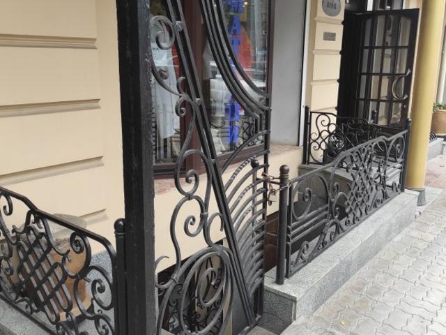 Коммерческая недвижимость продажа в Великодолинском, Днепропетровской области