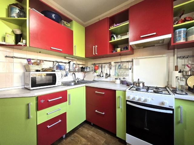 Квартира продажа в Великодолинском, Днепропетровской области