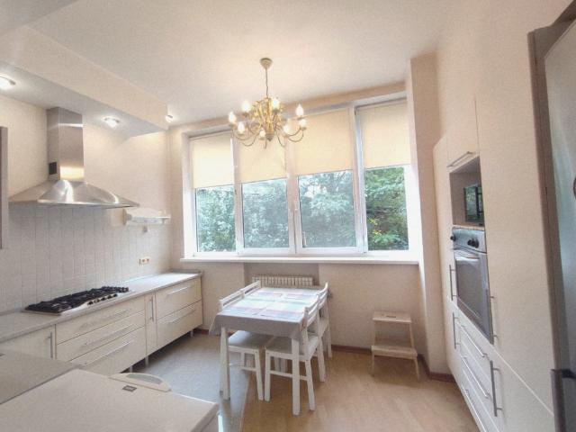 Квартира продажа в Великодолинском, Днепропетровской области