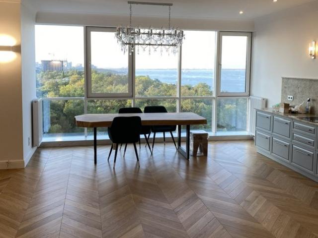 Квартира продажа в Великодолинском, Днепропетровской области