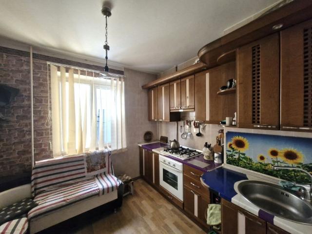 Квартира продажа в Великодолинском, Днепропетровской области