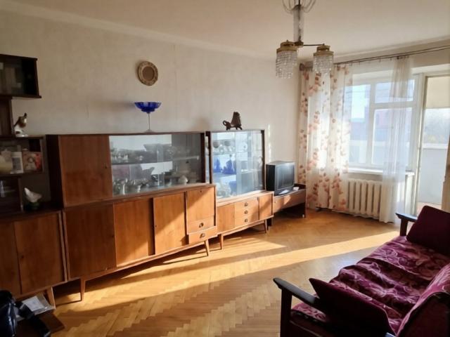 Квартира продажа в Великодолинском, Днепропетровской области