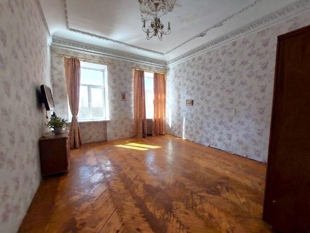 Квартира продажа в Великодолинском, Днепропетровской области