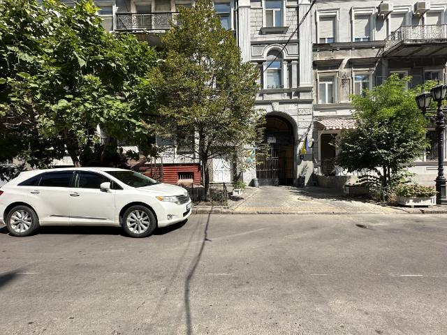 Коммерческая недвижимость продажа в Великодолинском, Днепропетровской области