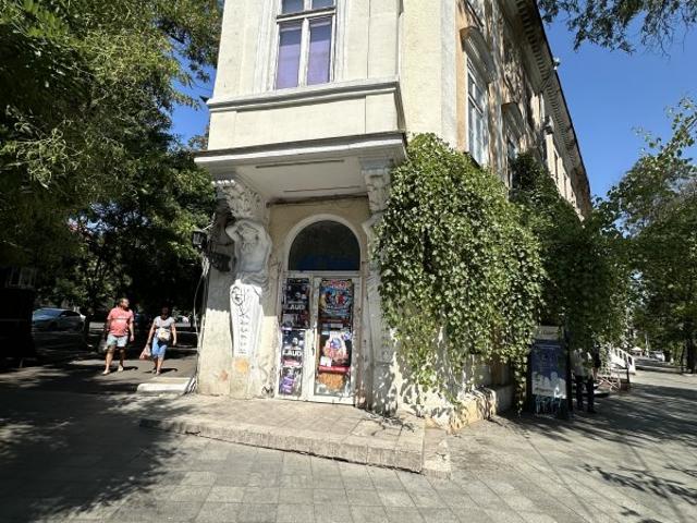 Коммерческая недвижимость продажа в Великодолинском, Днепропетровской области