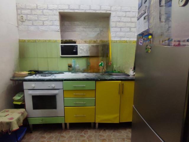 Квартира продажа в Великодолинском, Днепропетровской области