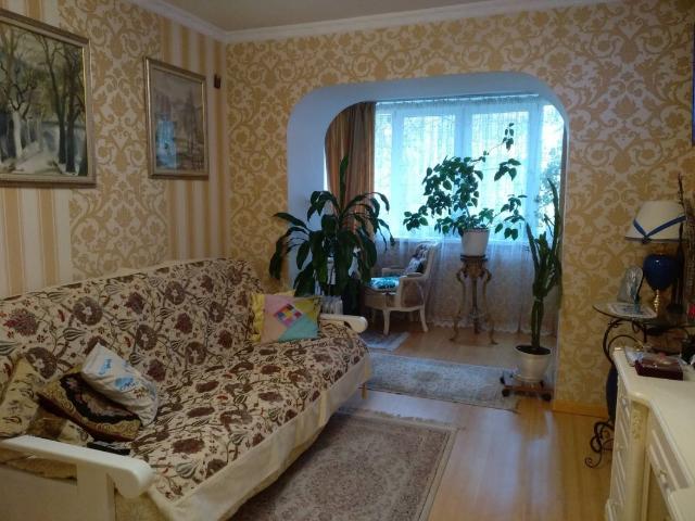 Квартира продажа в Великодолинском, Днепропетровской области