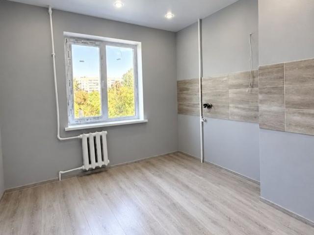 Квартира продажа в Великодолинском, Днепропетровской области