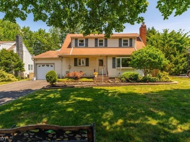House for sale in Scotch Plains, New Jersey