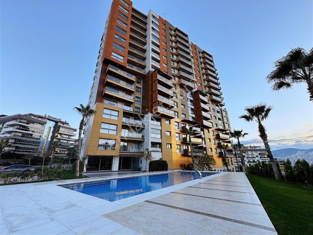 Karabağlar, İzmir içerisinde satılık mülk
