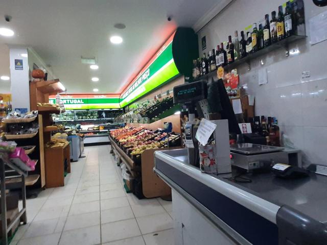 Loja venda em Oeiras, Lisboa