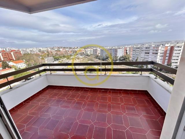 Apartamento alugar em Núcleo Urbano Histórico de Oeiras, Oeiras