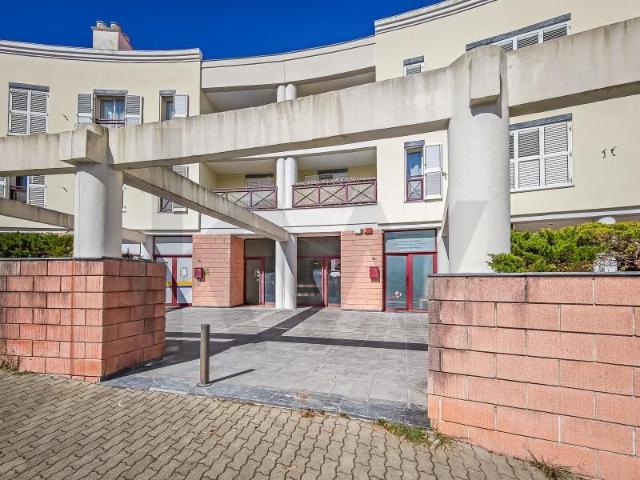 Escritório alugar em Ribeira Acima, Oeiras
