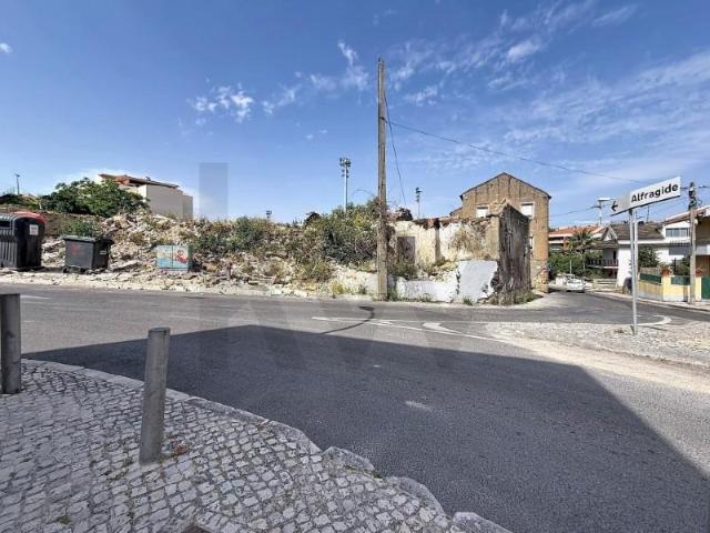 Terreno venda em Bairro da Portela, Oeiras