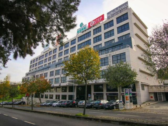 Escritório alugar em Oeiras e São Julião da Barra, Paço de Arcos e Caxias, Oeiras
