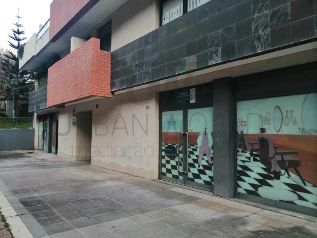 Loja venda em Oeiras, Lisboa