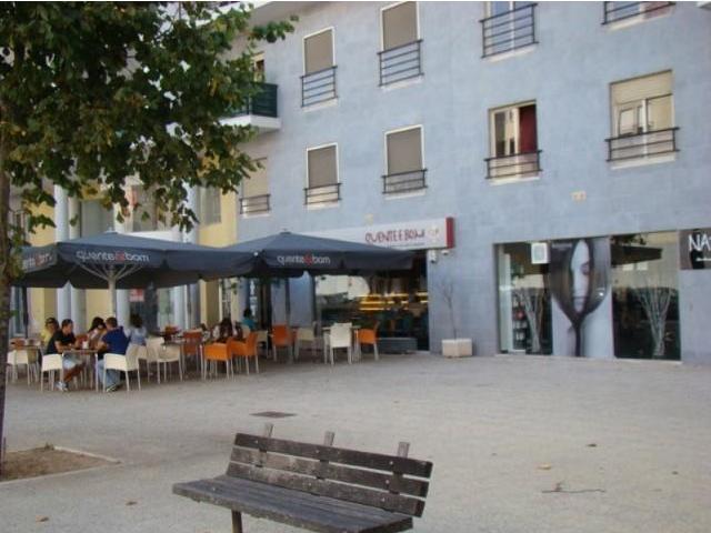 Loja alugar em Alto de Santa Catarina, Oeiras