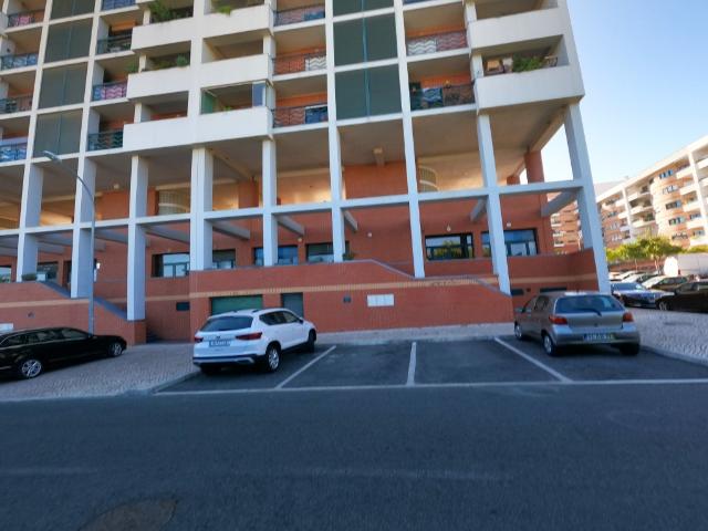 Apartamento alugar em Baixa de Algés, Oeiras