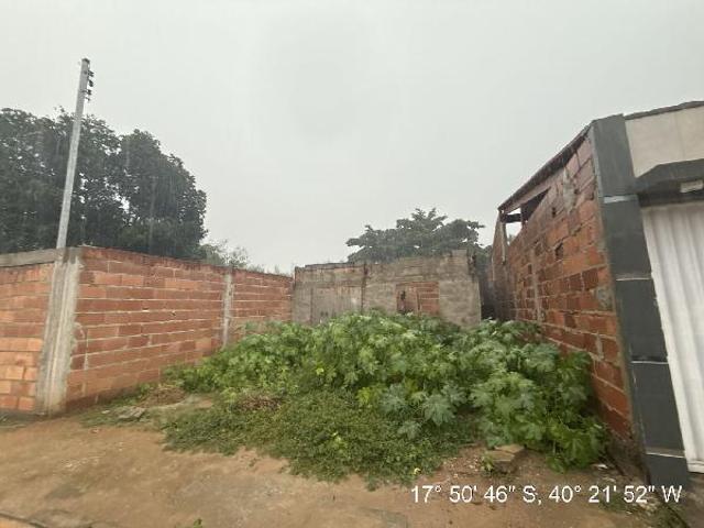 Casa venda em Região Geográfica Imediata de Teófilo Otoni, Nanuque