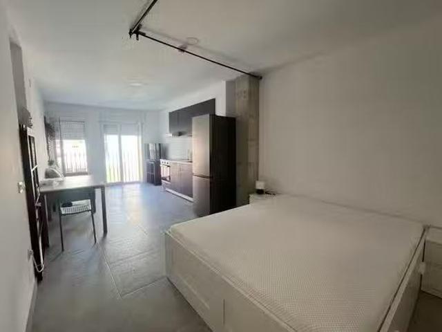 Apartamento en alquiler en Benicalap, València