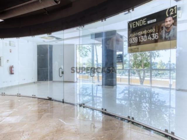 Armazém venda em Ourém, Santarém