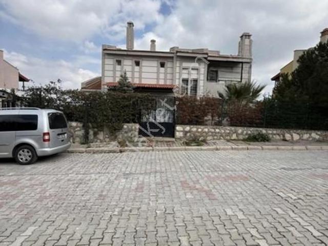 Villakent Mahallesi, Menemen içerisinde satılık Villa