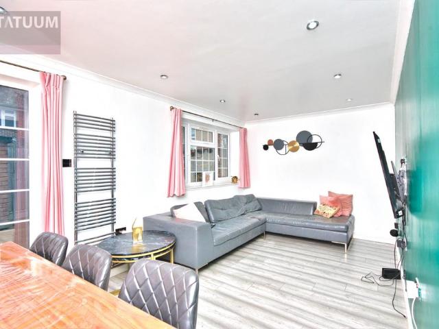 House for rent in Poplar Grove, Greater London