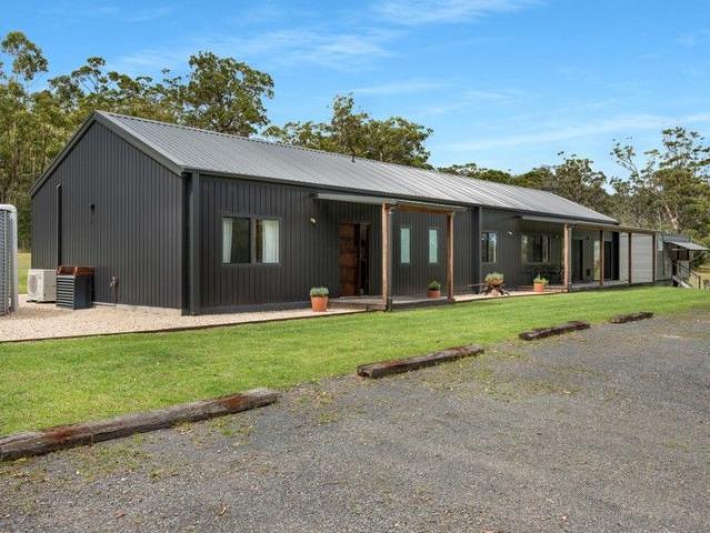 Cottage for sale in Sussex Inlet, New South Wales
