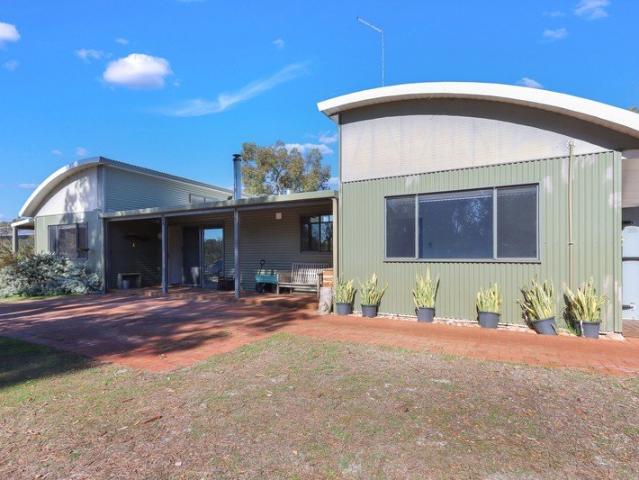 House for sale in Birchmont, Western Australia