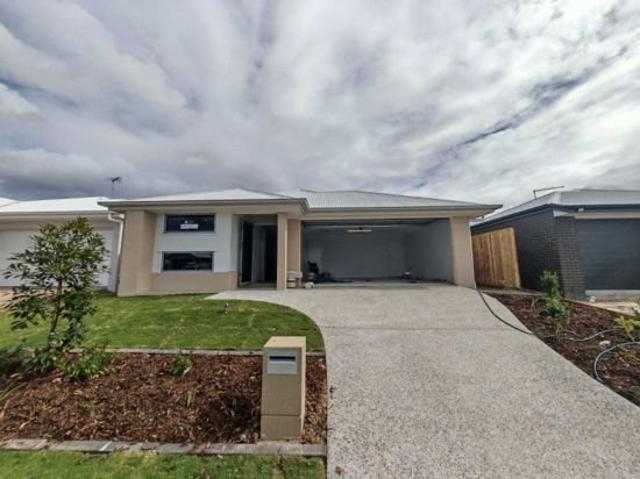 Cottage for sale in Toombul, Queensland