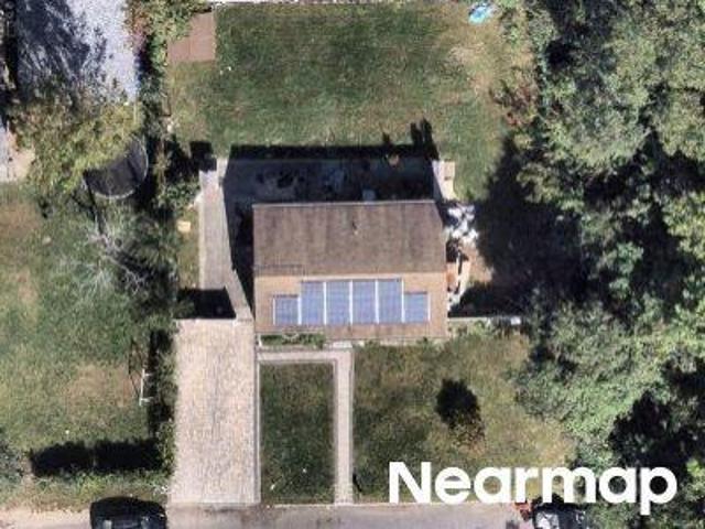 House for sale in North Amityville, Town of Babylon