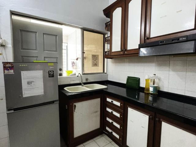 Room for rent in Petaling, Damansara Damai