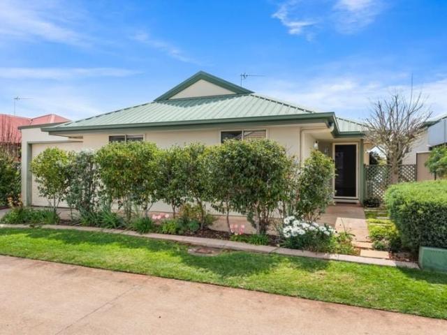House for sale in Kearneys Spring, Toowoomba