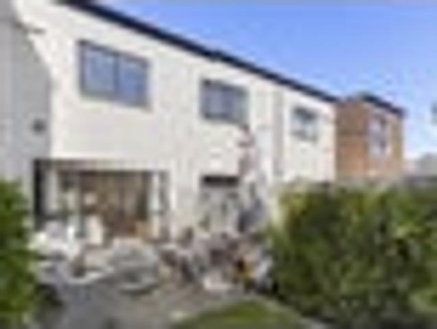 Townhouse for sale