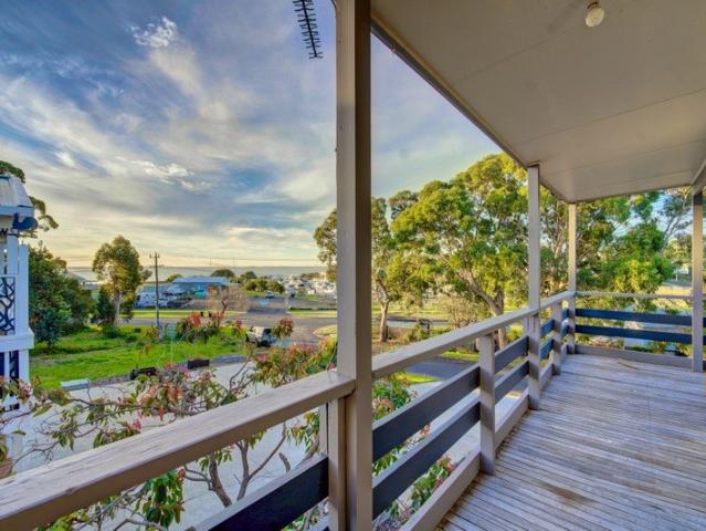House for sale in Loch Sport, Victoria