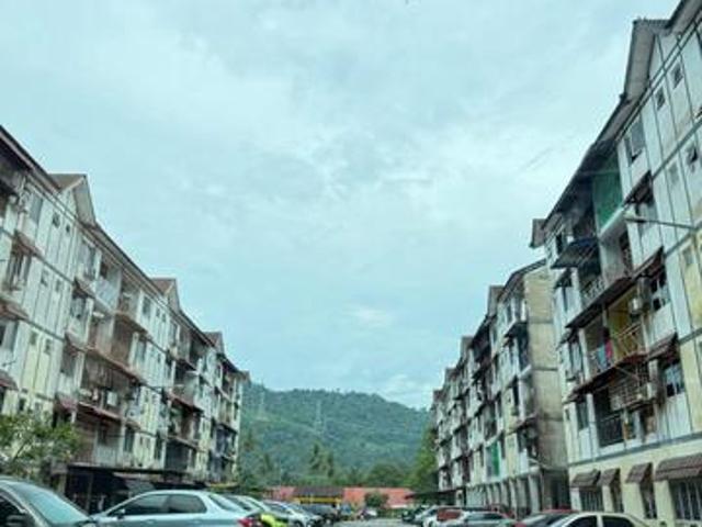 Flat for sale in Kajang, Langat
