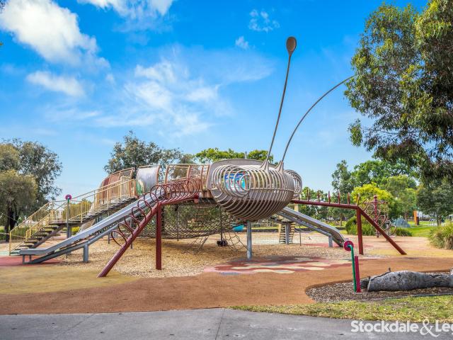 Townhouse for sale in Highlands, Melbourne