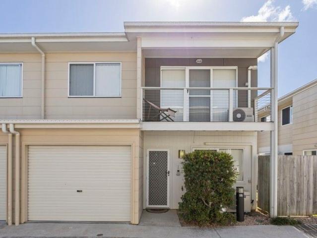 Townhouse for sale in Burpengary, Queensland
