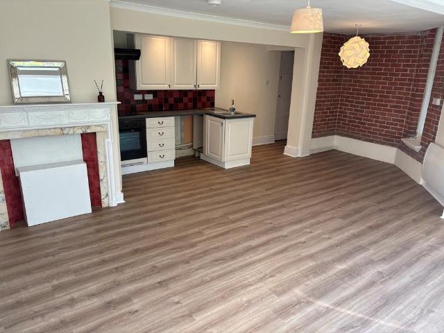 Apartment for rent in Hamsey, Iford