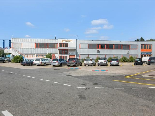 Büro mieten in Aclens, Waadt