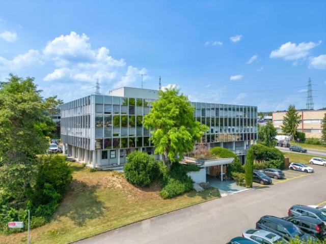 Büro mieten in Villars-Sainte-Croix, Waadt